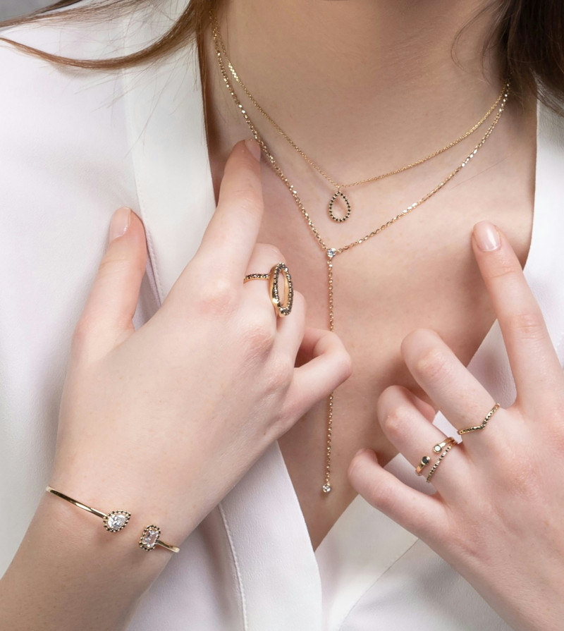 แหวนเพชรและทองคำขาว